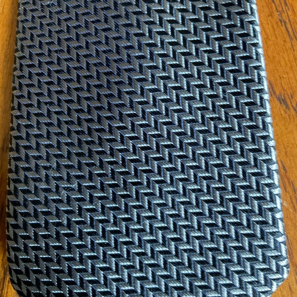 Jos. A. Bank Formal Business Tie, 100% Silk, Black, 60” x 2 7/8” - Picture 9 of 9